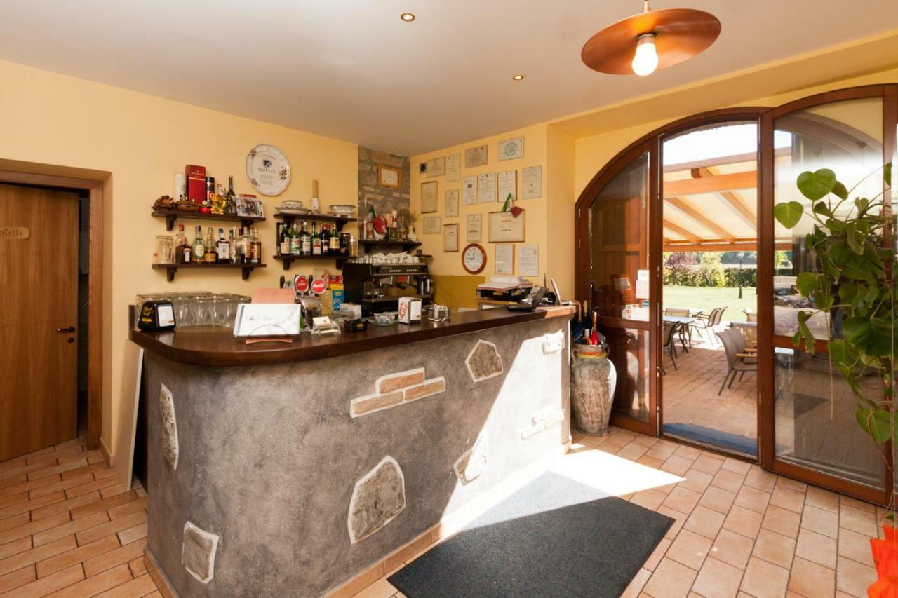 Taverna Dei Guelfi Senigallia Exteriér fotografie